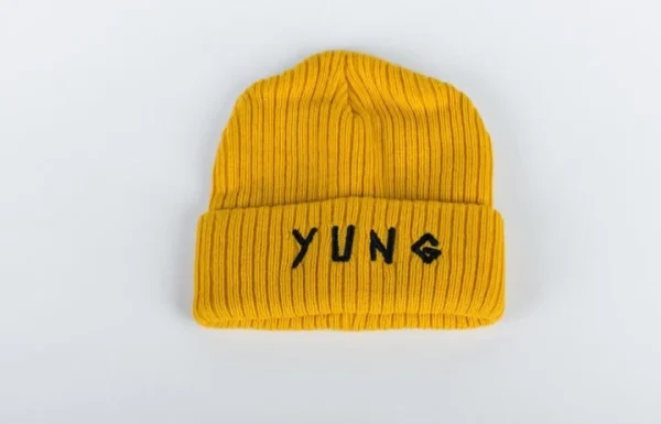 Y U N G RIBBED KNIT BEANIE